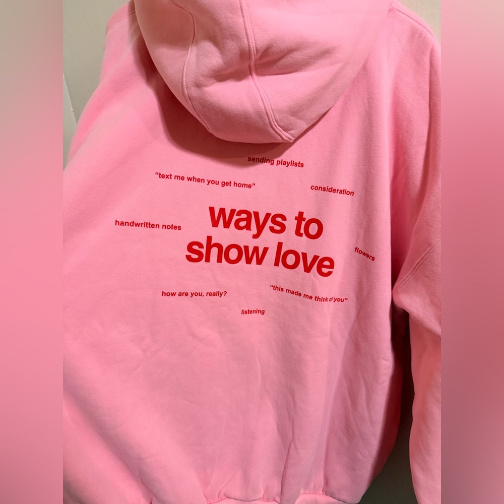 Comfrt "Love" Oversized Hoodie - Petal Pink Size 3XL limited edition like new - Picture 12 of 14